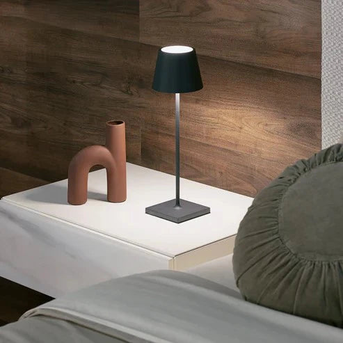 Minimalistic Table Lamp - LMP YA15