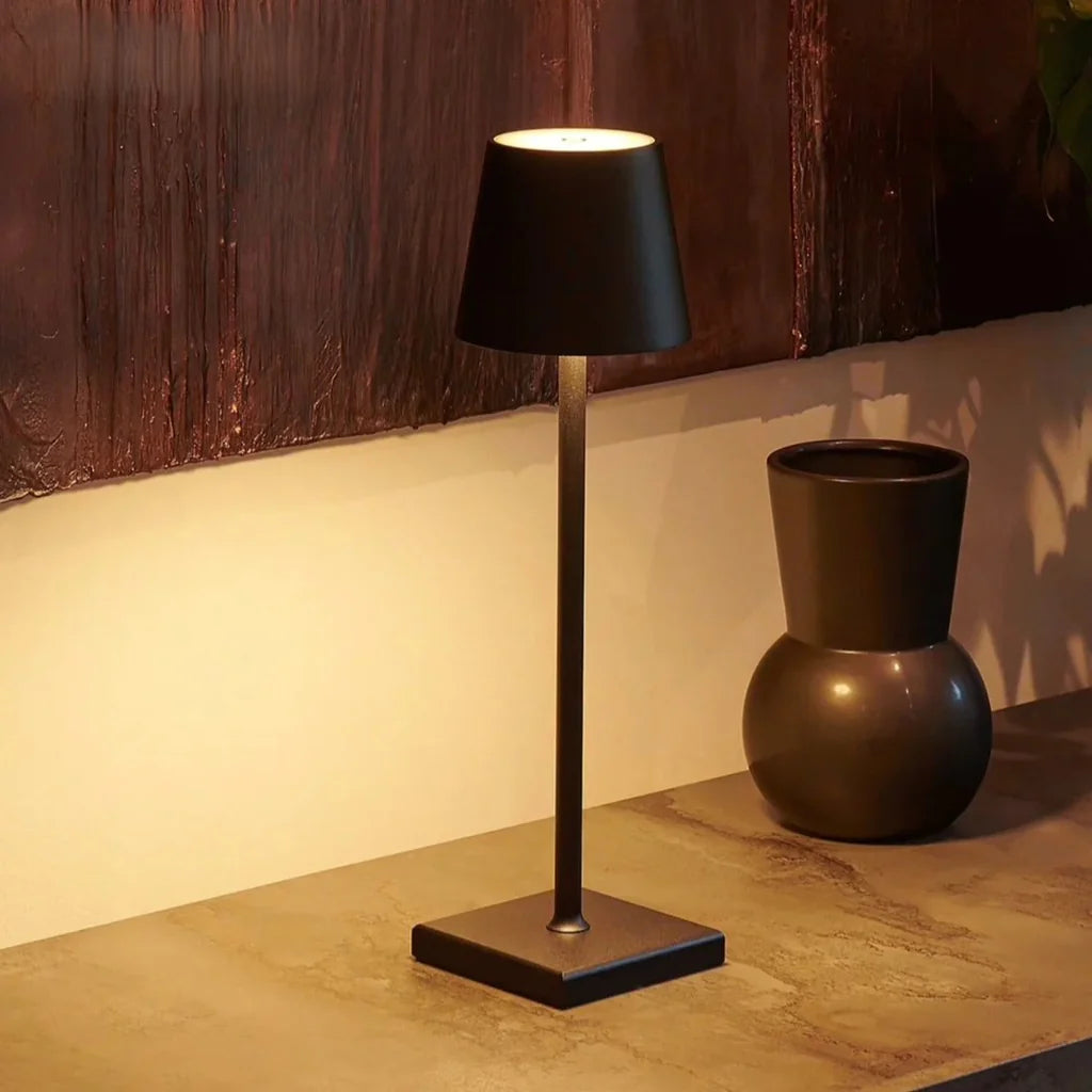 Minimalistic Table Lamp - LMP YA15