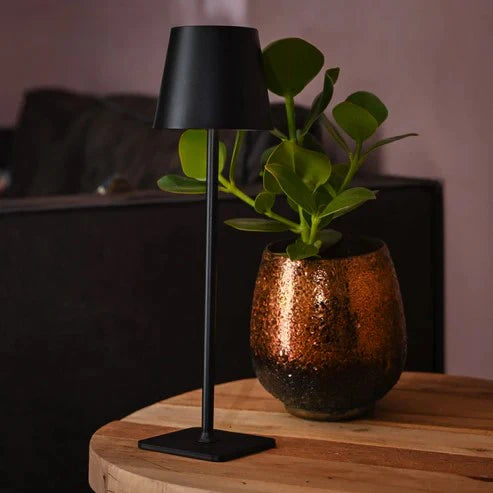 Minimalistic Table Lamp - LMP YA15