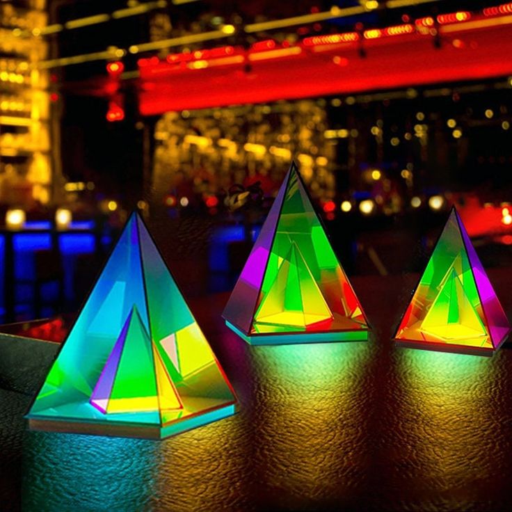 Colorful Table lamp Acrylic 3D Art Pyramid Night lamp Creative Acrylic Light Bedside Table Creative Lighting USB Glow lamp 3D Night Light Pyramid Desk lamp for Bedroom Decorative