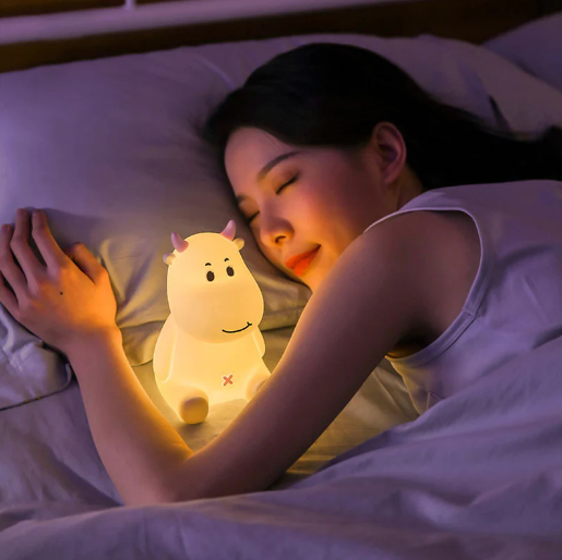 Cute Pet  Night Light, Animal Cow LED Night Lamp, Children's Bedroom Silicon Bedside Table Lamps, with USB Port, RGB Colorful Atmosphere Lights, Timer Sleep Light, for Girls Boy Gifts, Seven Color Mods with Touch Sensor.